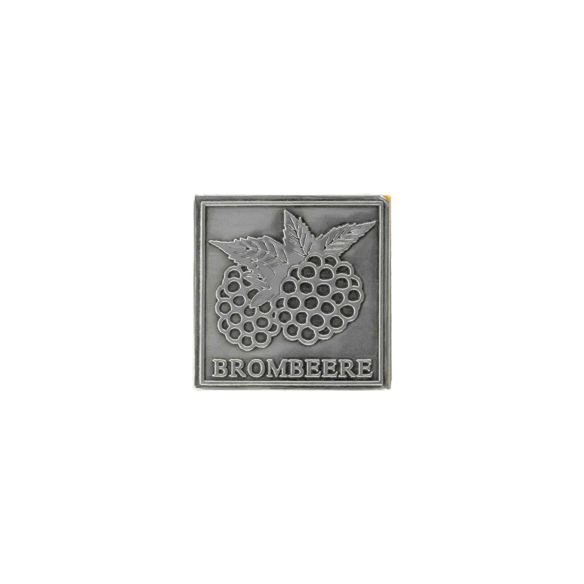 Limena etiketa 'Kupina', kvadratna, metal, srebrna Limena etiketa 'Kupina', kvadratna, metal, srebrna